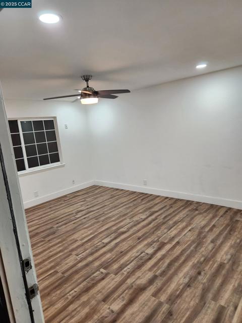 320 Maine Ave, Richmond CA: https://media.crmls.org/mediaz/af7e320c-bd30-4231-b9d5-95d8c12dca56.jpg