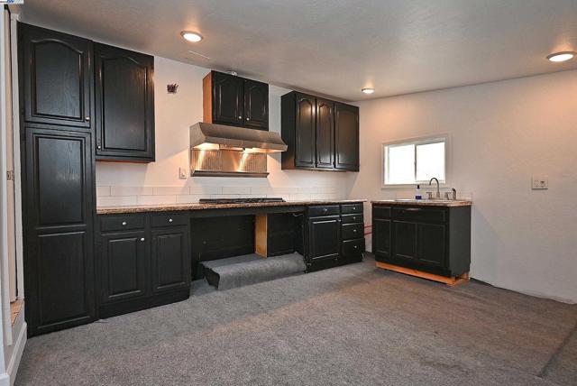 974 Walnut Dr, Oakley CA: https://media.crmls.org/mediaz/af7ebd7e-2d1e-483b-be0f-d326edfe57ff.jpg