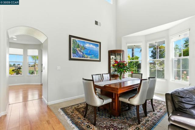 416 Ustilago Ct, San Ramon CA: https://media.crmls.org/mediaz/af7f6ca0-a372-4b50-9920-76779a8422bb.jpg