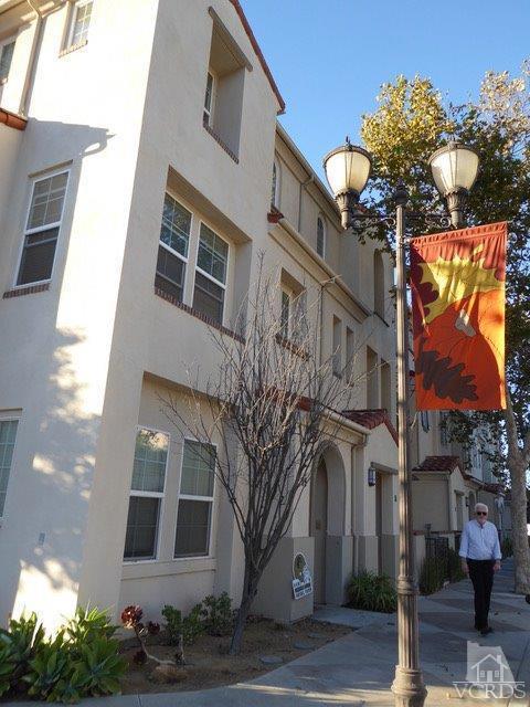 Detail Gallery Image 31 of 35 For 79 Palm Dr, Camarillo,  CA 93010 - 3 Beds | 3 Baths