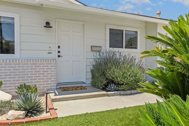 2068 Montclair, San Diego CA: https://media.crmls.org/mediaz/af7fe9ce-f133-4ecb-8a6f-790c9ad1881e.jpg