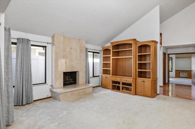 Detail Gallery Image 6 of 27 For 1610 via La Plaza, San Marcos,  CA 92078 - 3 Beds | 3 Baths