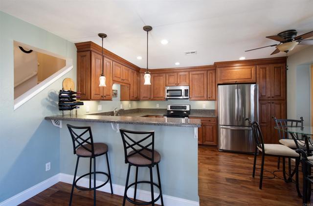 Image 7 of 36 For 2822 Forest View Way