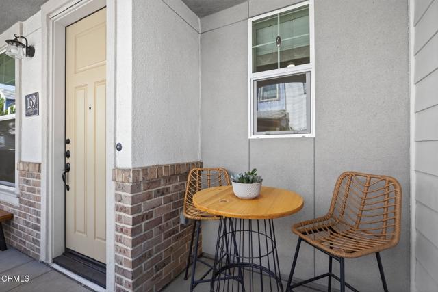 139 Farmhouse Drive, Simi Valley CA: https://media.crmls.org/mediaz/af833366-46ba-413d-be9d-ae0e0c82ab5a.jpg