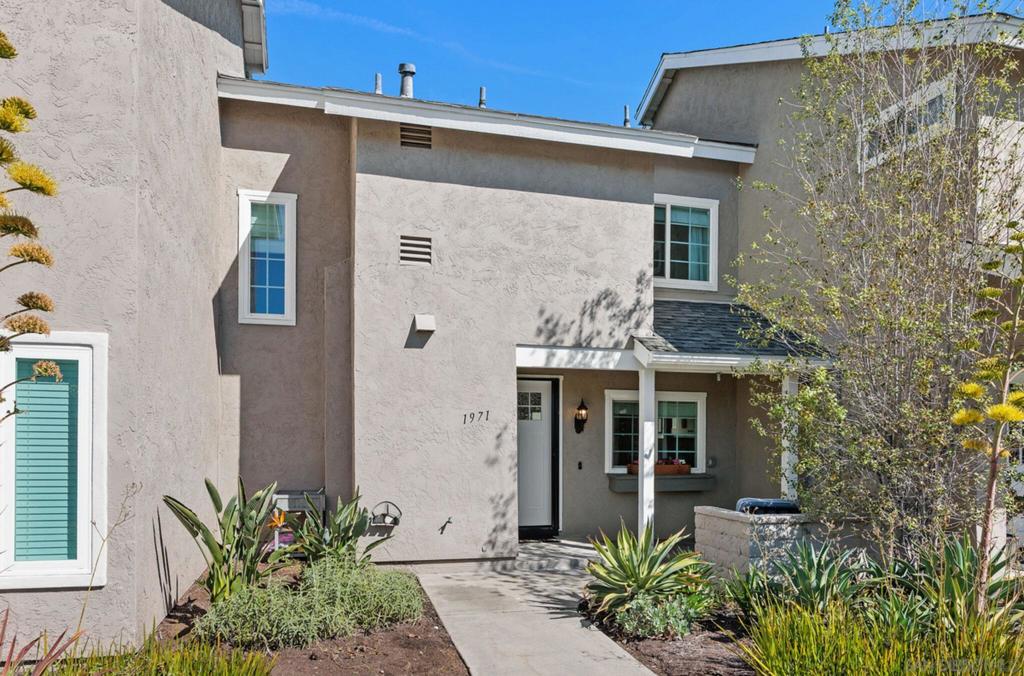 1971 Azure Way - photo 3