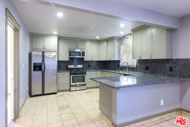 1191 Sunset Avenue photo 16