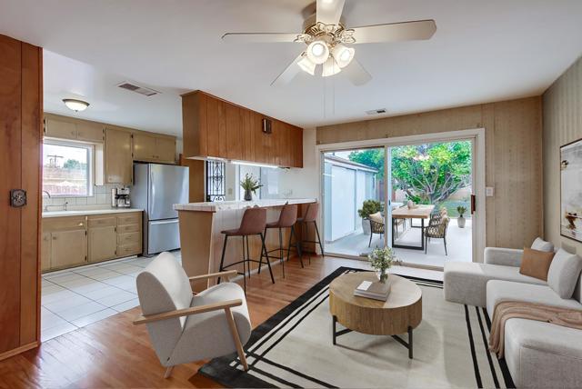 1354 Chalcedony St, San Diego CA: https://media.crmls.org/mediaz/af85497c-5476-487d-b470-69641e5969d3.jpg