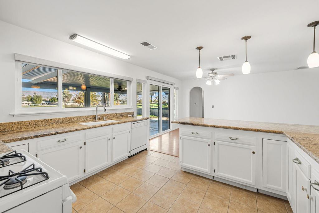 MLS #219139436DA image #4