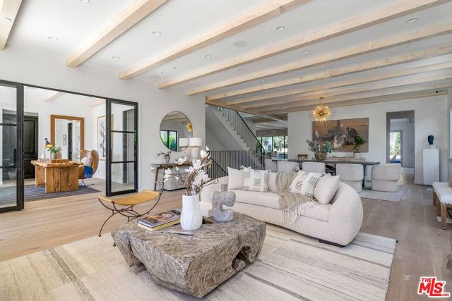 15319 Earlham Street, Pacific Palisades, California 90272, 6 Bedrooms Bedrooms, ,8 BathroomsBathrooms,Single Family Residence,For Sale,Earlham,24360267