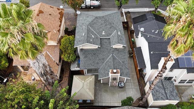 60 W South St, Tracy CA: https://media.crmls.org/mediaz/af878c18-c01e-40c9-b257-97e6d0091ddd.jpg