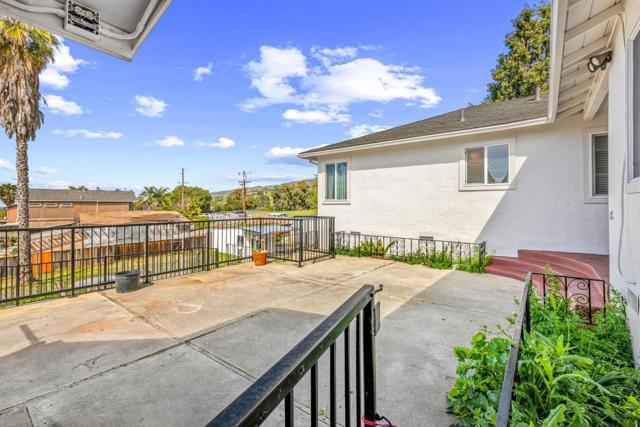 2363 Pleasant Acres Drive, San Jose CA: https://media.crmls.org/mediaz/af88b827-c0c0-4969-ac34-dc284dffe88e.jpg