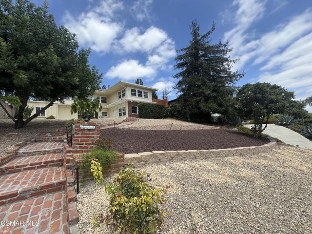 22319 Macfarlane Drive, Woodland Hills CA: https://media.crmls.org/mediaz/af88cab6-e49b-483b-b2dc-4938954d9edb.jpg