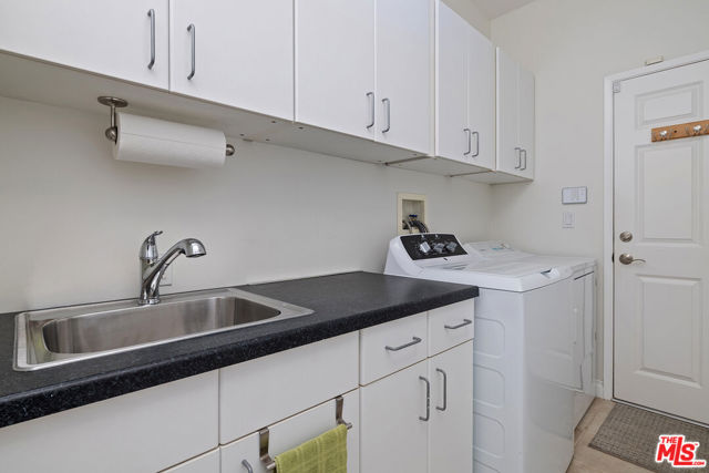 6363 Nancy Street, Los Angeles CA: https://media.crmls.org/mediaz/af896efa-3fa1-4940-823d-5bfca18b2701.jpg