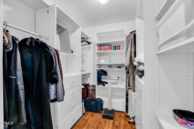 1313 E Palm Street, Altadena CA: https://media.crmls.org/mediaz/af8a71b2-9218-4394-871f-79e3d1812098.jpg