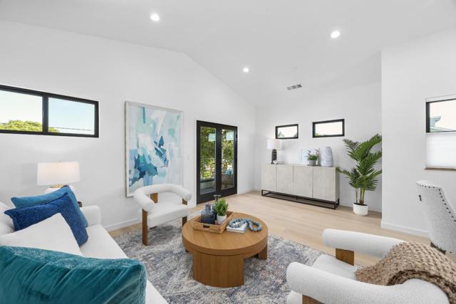 461 6th Avenue, Santa Cruz CA: https://media.crmls.org/mediaz/af8b3e4b-08d4-4dc4-8251-3ff6b82c1869.jpg