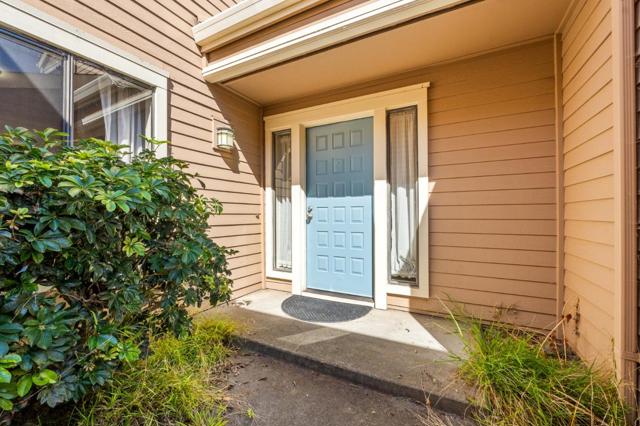 112 Crown Circle, South San Francisco CA: https://media.crmls.org/mediaz/af8b966e-0cd4-4c41-b6e5-44bdbc2874dd.jpg