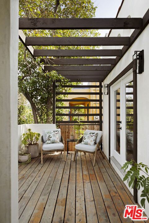 1140 N Coronado Street, Los Angeles CA: https://media.crmls.org/mediaz/af8bdc8f-e32f-445c-a6db-2549f7484c27.jpg