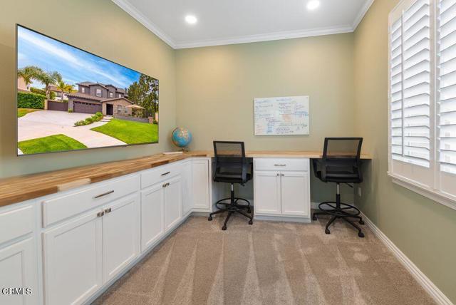321 Town Forest Court, Camarillo CA: https://media.crmls.org/mediaz/af8bf04d-941e-450d-a715-f1668b8929cb.jpg