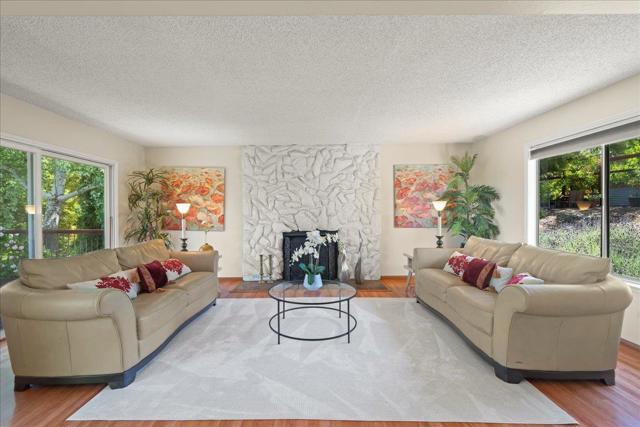 878 Hillcrest Drive, Redwood City CA: https://media.crmls.org/mediaz/af8c18ed-0e1c-4dc2-adc7-8fef90d0405f.jpg