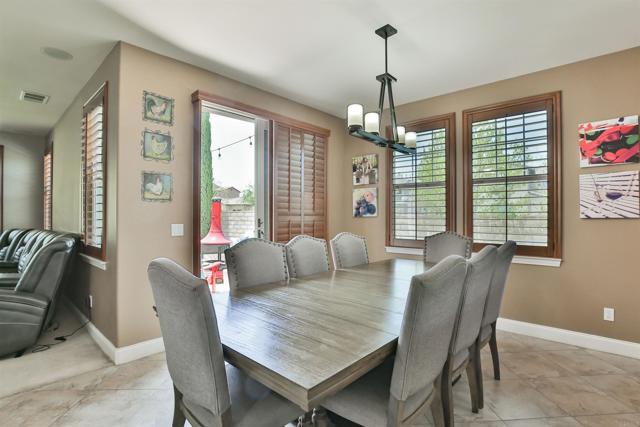 1932 Corte Cantanta, Chula Vista CA: https://media.crmls.org/mediaz/af8d4487-e3d1-4fd3-8ab0-06264294872c.jpg