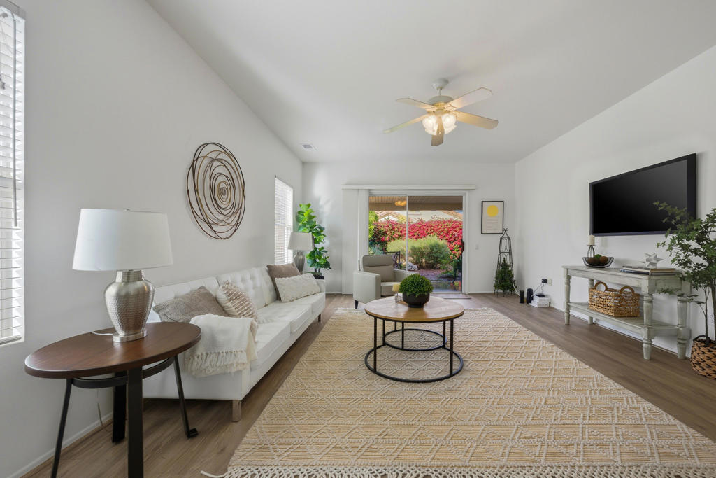 MLS #219137618DA image #2