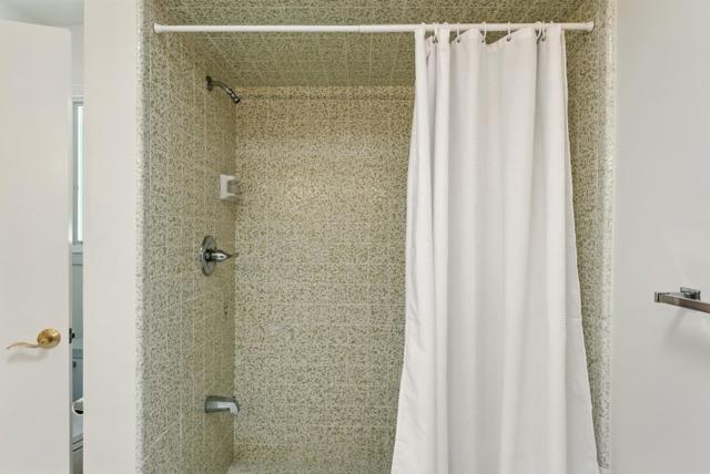 2816 Benson Way, Belmont CA: https://media.crmls.org/mediaz/af8db9a6-e1dd-4712-a602-0168536b62d8.jpg