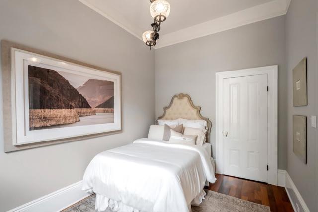 4087 17th Street, San Francisco CA: https://media.crmls.org/mediaz/af8e12ed-9bdd-46c7-ae8f-1fc08f6fd35d.jpg