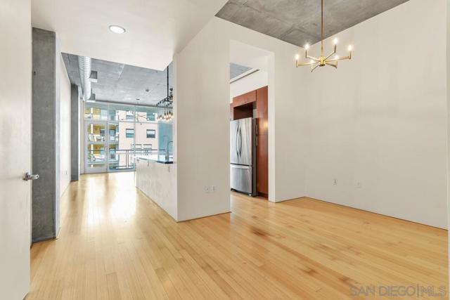 Image 16 of 29 For 1025 Island Ave  407
