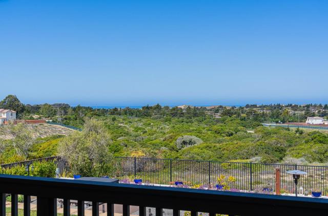 2967 Garnet Way, Marina CA: https://media.crmls.org/mediaz/af911b4b-4897-4c49-ad9e-2f67a100451d.jpg