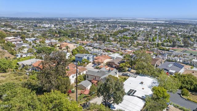 2371 Foster Avenue, Ventura CA: https://media.crmls.org/mediaz/af93f7bf-5054-4566-9935-39a38372305d.jpg