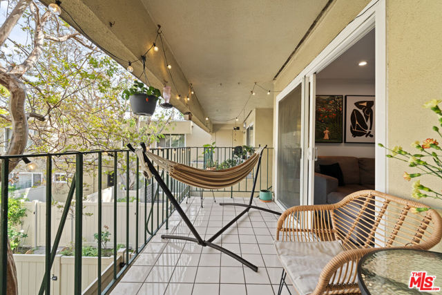 11138 Aqua Vista Street, 63 photo 4