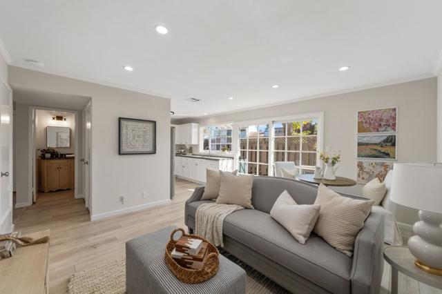 848 Magellan Lane, Foster City CA: https://media.crmls.org/mediaz/af956fe0-5cc5-4b5b-a04a-6105c73bbcba.jpg