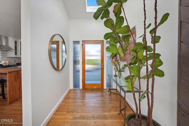 Detail Gallery Image 3 of 50 For 2627 Range Rd, Los Angeles,  CA 90065 - 3 Beds | 2 Baths