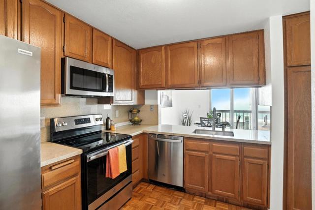 451 Roberts Road, Pacifica CA: https://media.crmls.org/mediaz/af966088-b703-4b5c-ae61-644eafbb72ec.jpg
