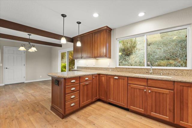 175 Rabbits Run Road, Santa Cruz CA: https://media.crmls.org/mediaz/af96701d-5253-4b9d-8487-b35c5c40fc88.jpg