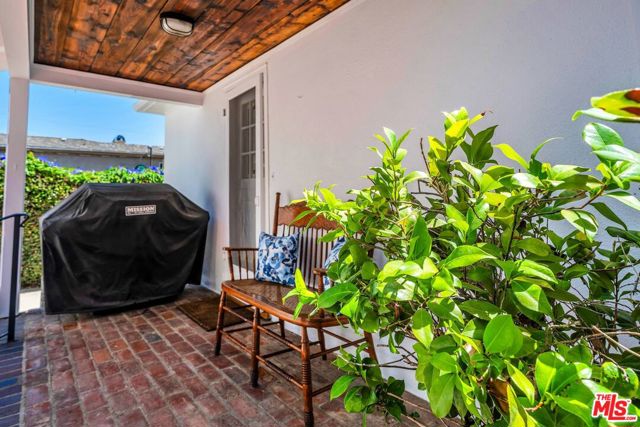 3 Bed Home for Sale in Sherman Oaks, California