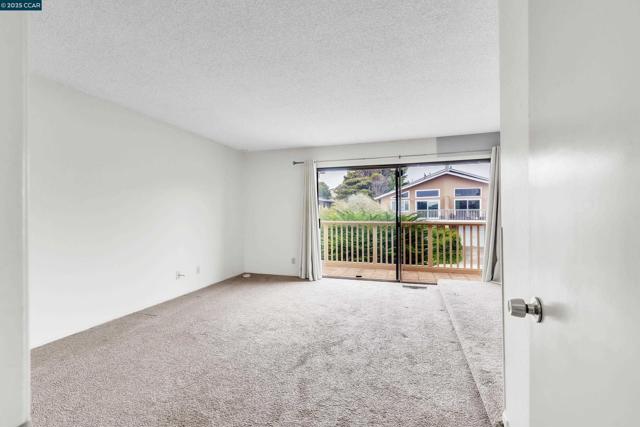 116 Falmouth Ct, Aptos CA: https://media.crmls.org/mediaz/af985bc1-614d-4658-abc8-4931e6484d02.jpg