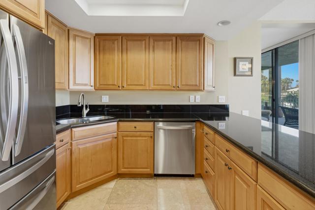 910 Island Drive #206, Rancho Mirage, CA 92270