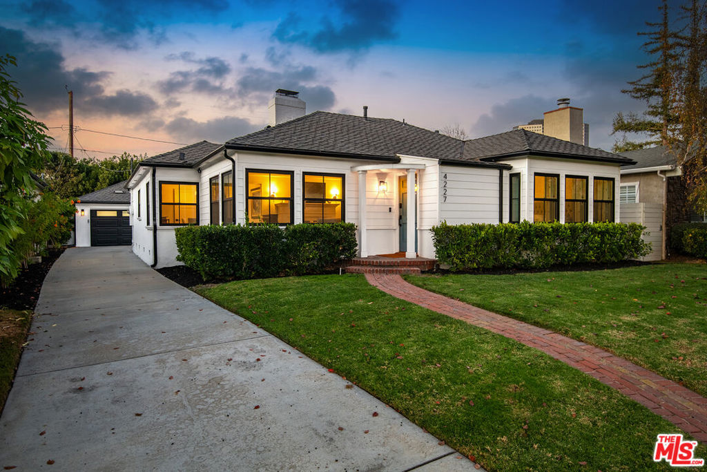 4227 Warner Boulevard