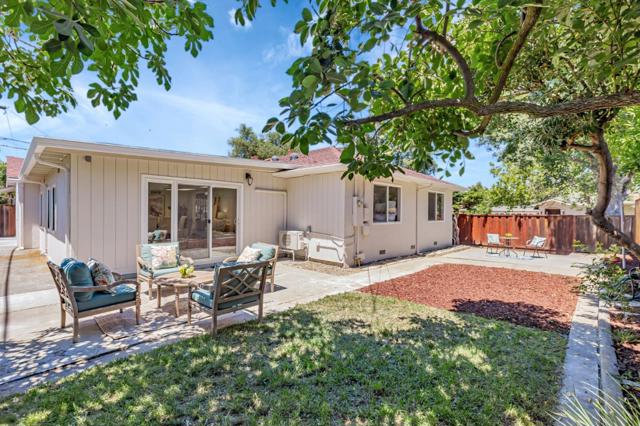 402 S Mary Avenue, Sunnyvale CA: https://media.crmls.org/mediaz/af9908ed-5cc1-4a8b-8925-eeff0ec55d2c.jpg