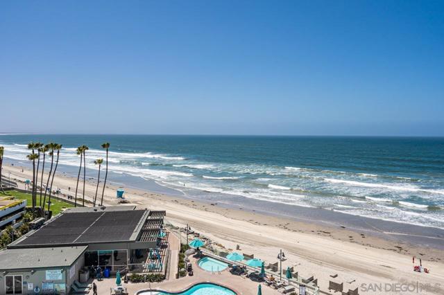 1760 Avenida Del Mundo, Coronado CA: https://media.crmls.org/mediaz/af9a26ee-c452-4f12-8ddf-2af7be30af45.jpg
