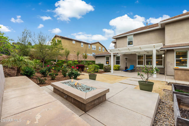 6923 Ridgemark Court, Moorpark CA: https://media.crmls.org/mediaz/af9acad7-054a-4350-8bc1-5008336b7aa7.jpg