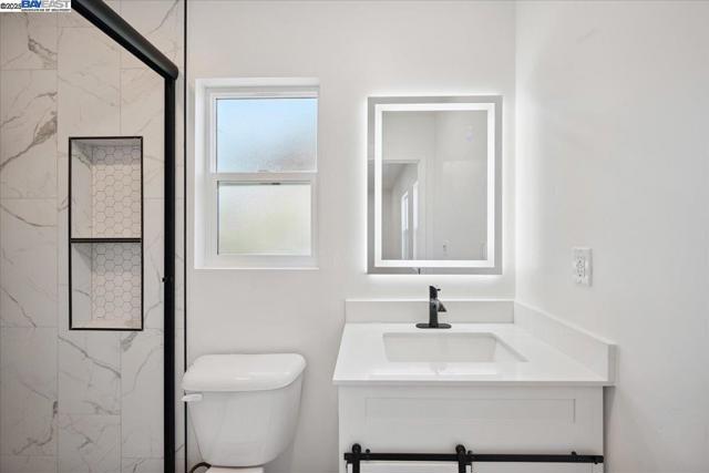 917 Channing Way, Berkeley CA: https://media.crmls.org/mediaz/af9ae28c-fbd7-41d6-8da2-af0427450d0d.jpg