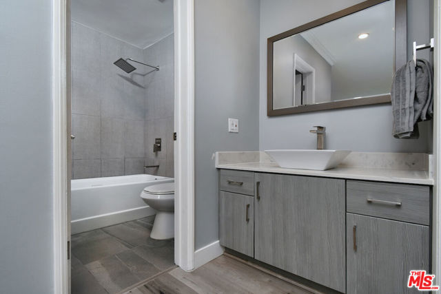 Drew Fenton | 2345 Roscomare Road Los Angeles CA | MLS: 7357472