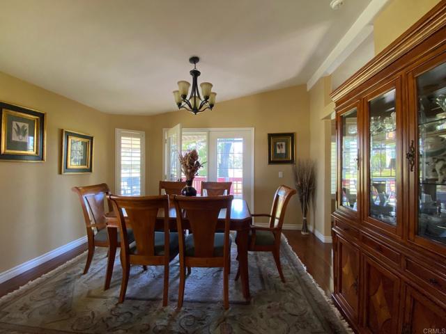 11851 Riverside Dr, Lakeside CA: https://media.crmls.org/mediaz/af9c4478-6182-4dfe-91f6-dce333d9e740.jpg