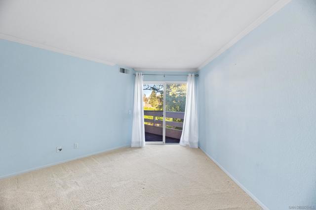 7087 Camino Revueltos #302, San Diego CA: https://media.crmls.org/mediaz/af9c6ea6-3592-4be1-930e-be01af0385fe.jpg