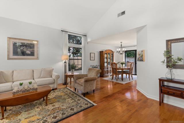 1981 Avenida Joaquin, Encinitas CA: https://media.crmls.org/mediaz/af9c7bac-5484-4aa9-bdef-dc04c098c353.jpg