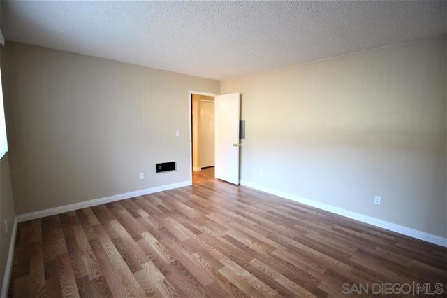 9528 Carroll Canyon Rd, San Diego CA: https://media.crmls.org/mediaz/af9d37fd-1a7c-4cf2-9e46-2678c7994a03.jpg