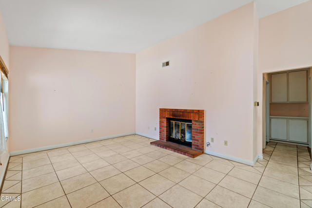 447 Ute Lane, Ventura CA: https://media.crmls.org/mediaz/af9d826d-d456-48a1-97ed-6665a43eb99c.jpg