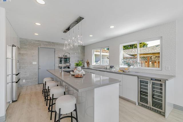 5324 Selma Ave, Fremont CA: https://media.crmls.org/mediaz/afa1e69c-5350-4b83-a3fe-6a6f56f99522.jpg